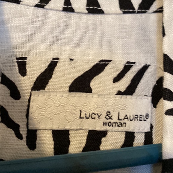 Ladies Leopard jean Style Jacket - Picture 2 of 4